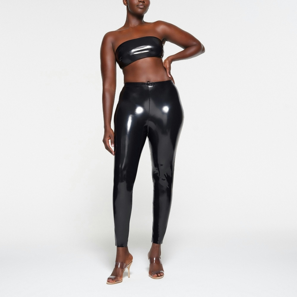 NWT SKIMS STRETCH VINYL BANDEAU - Picture 5 of 10